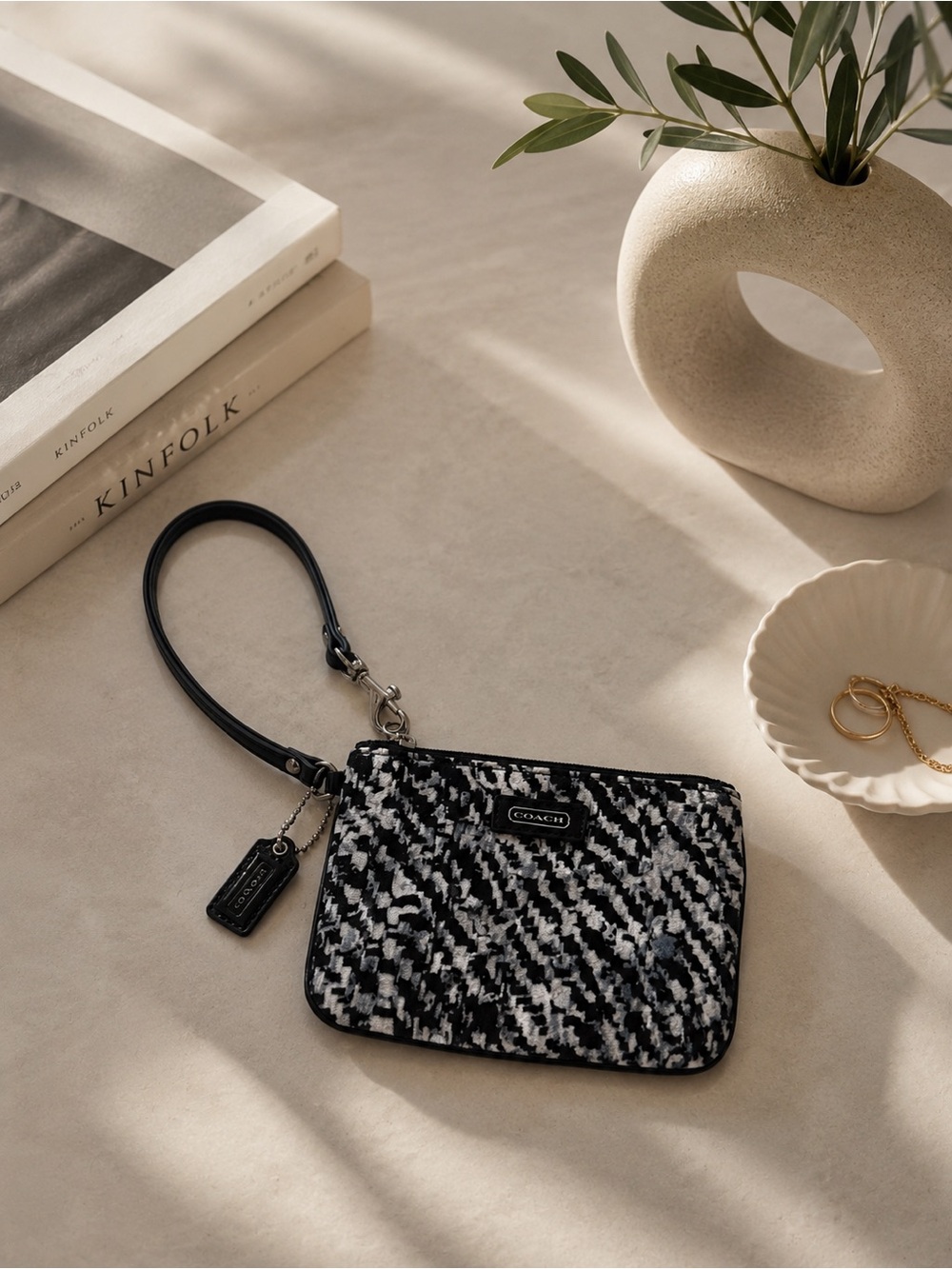 COACH | Park Donegal Black & White Wristlet